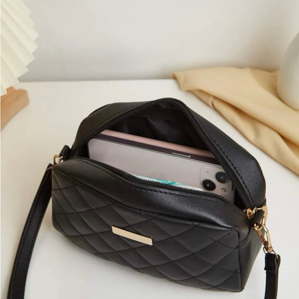 Purse - Picture 7 of 7